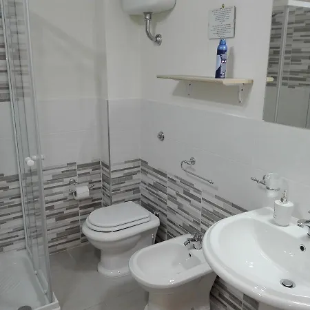 La Colonna 4* קרוטונה