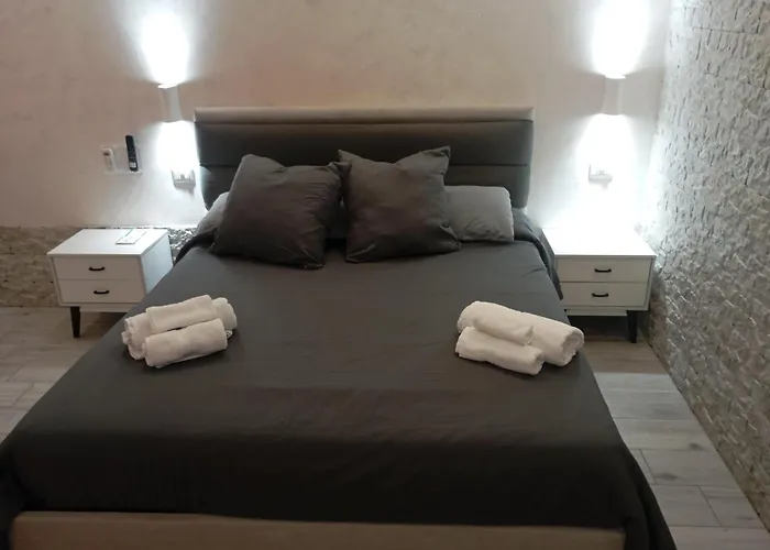 Alojamento de Acomodação e Pequeno-almoço La Colonna 4*