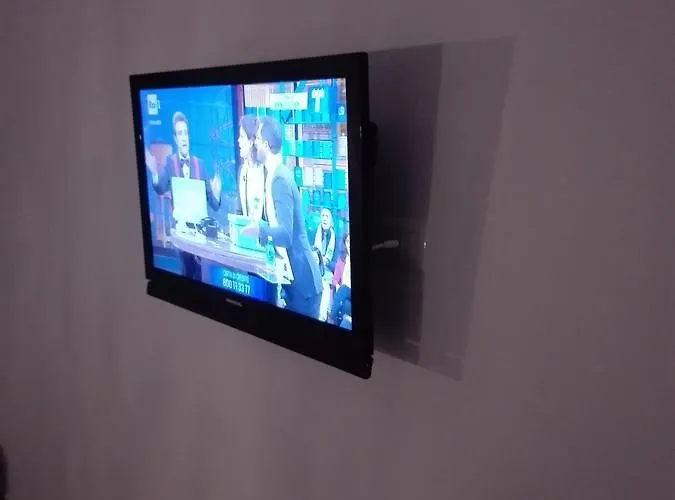 Alojamento de Acomodação e Pequeno-almoço La Colonna 4*