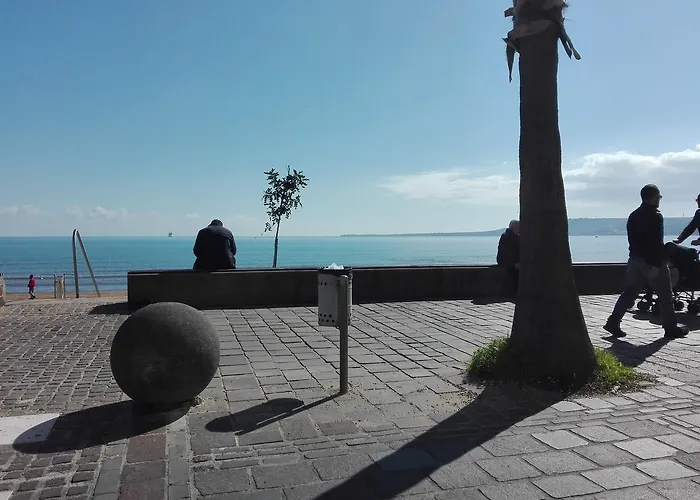 Alojamento de Acomodação e Pequeno-almoço La Colonna 4*