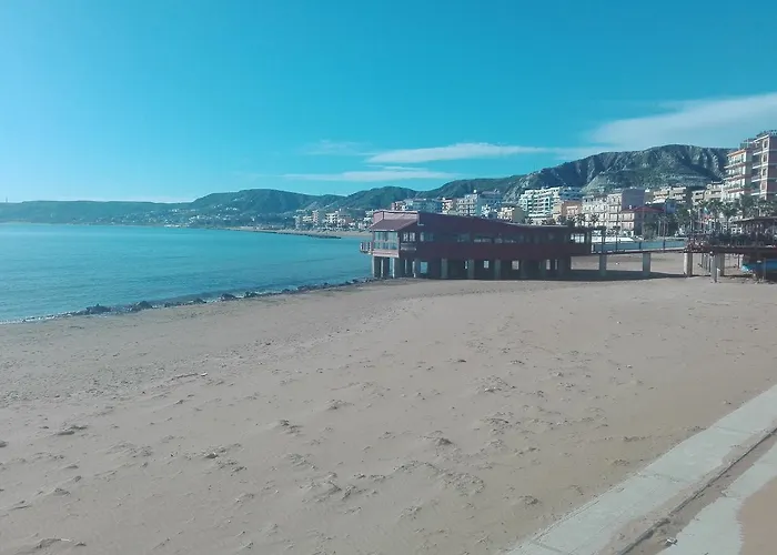 Alojamento de Acomodação e Pequeno-almoço La Colonna 4*