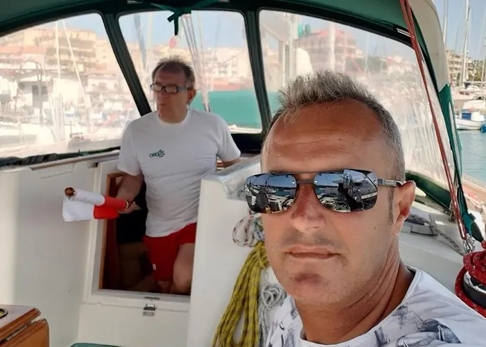 Alojamento de Acomodação e Pequeno-almoço La Colonna 4*